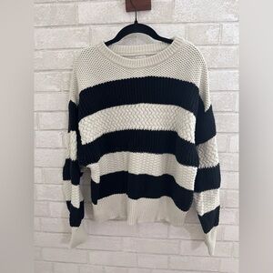 Bold Striped Knit Sweater Cozy Cream and Black Horizontal Bands Size L #1898